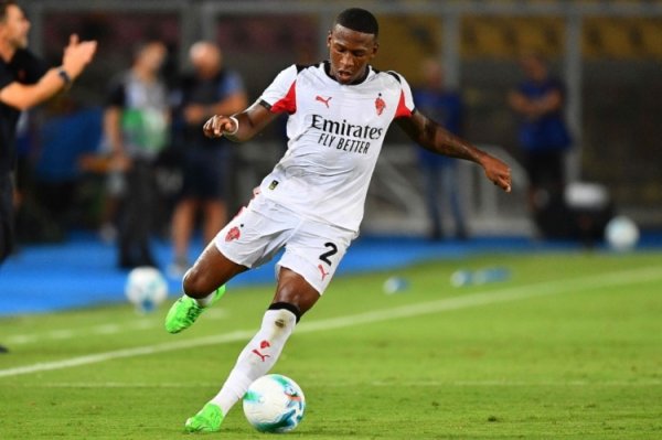 米体：巴特萨基推崇出色，埃斯图皮尼安不一定能重回米兰首发