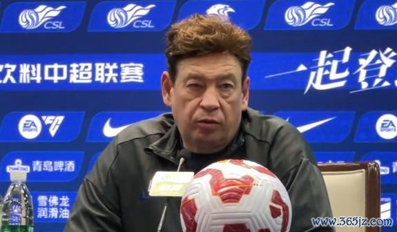 斯卢茨基：知谈其他场次后果后，队员心态很难不受到影响