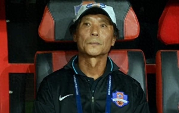 邵佳一出任国足主帅，足协看中其三大上风，2大名帅缺憾落第