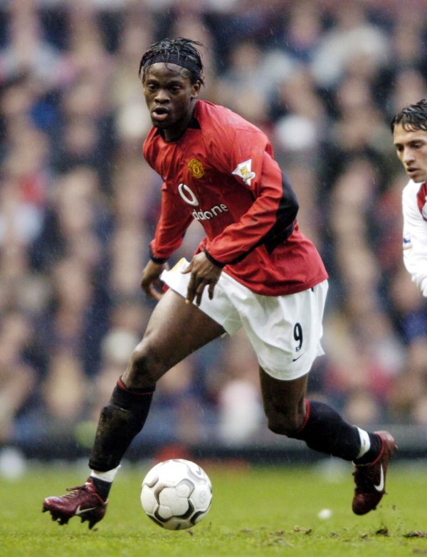 萨哈：刻下看阿森纳下滑的可能性不大 曼联最终能够投入前五